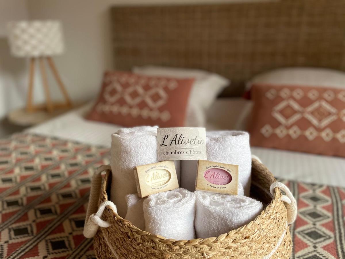 L'alivetu, D'hotes *